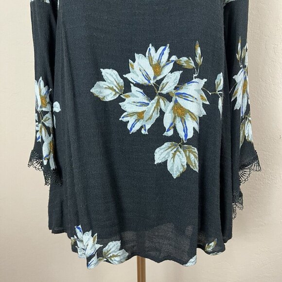 Free People Wanderer Mini Dress Gray Floral Cutout Long Bell Sleeve Lace Size XS - Picture 3 of 16